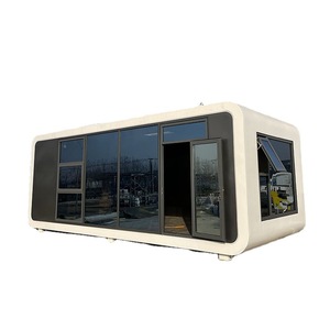 Casa Contenedor Moderna con Remolque para Uso Hotelero, Diseño de Panel Sándwich, Alojamiento Móvil para Camping - Product Image 1