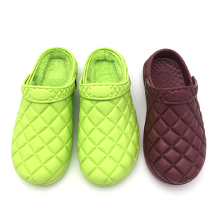 <span class=keywords><strong>Sabots</strong></span> confortables chauds et imperméables pour hommes en EVA <span class=keywords><strong>sabots</strong></span> pour femmes avec semelle intérieure en fourrure amovible - Product Image 4