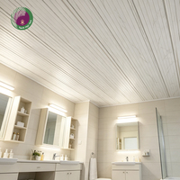 Panneau de plafond pour salle de bain humide 3-12 mm, panneau de plafond en PVC imperméable personnalisé pour projets intérieurs commerciaux