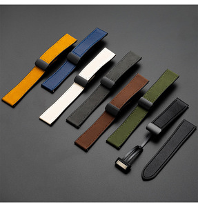 Grimpeur fermeture à boucle magnétique universel 20mm <span class=keywords><strong>22mm</strong></span> cuir Silicone remplacement <span class=keywords><strong>bracelet</strong></span> de <span class=keywords><strong>montre</strong></span> pour <span class=keywords><strong>Samsung</strong></span> <span class=keywords><strong>Galaxy</strong></span> bande de <span class=keywords><strong>montre</strong></span> intelligente - Product Image 3