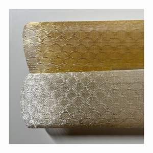 Superficie decorativa in metallo intrecciato per pareti interne, progettata per architetti e interior designer che cercano profondità nel materiale. - Product Image 1