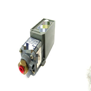 Pengontrol Pemrograman PLC BARU 9012-GSG-<span class=keywords><strong>2</strong></span> SAKLAR TEKANAN 80-675 PSIG 9012GSG2 - Product Image 1