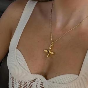 Collar de moda de acero inoxidable chapado en oro PVD de 18 quilates con cruz gruesa, collares de verano, collar vintage con gemas y cuentas - Product Image 2