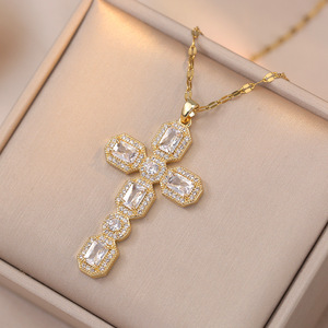 Fashion Gold Plated Stainless Steel Cross Lip <strong>Chain</strong> Necklace Colorful Iced Out Cubic Zirconia CZ Cross Pendant Necklace