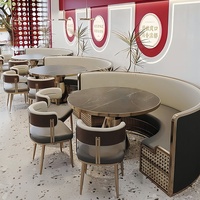 Table de restaurant moderne vintage en bois de frêne massif avec plateau en cuir, durable et résistante à l'eau, prix usine pour mobilier commercial