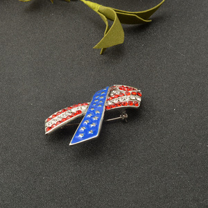 Épingles à revers patriotiques en cristal transparent bleu rouge avec drapeau américain, livraison rapide, pour le 4 juillet, pour la décoration - Product Image 5