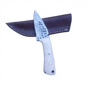 Cuchillo de Caza de Acero de Damasco de Grado Industrial con Marca Personalizada, Hoja Fija EDC, Mango de Hueso, Funda de Cuero, Garantía de 3 Años - Product Image 1