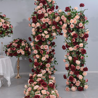 Accessoires de mariage, chemins de table en fleurs artificielles en soie rouge, blanc et rose pour la décoration de mariage