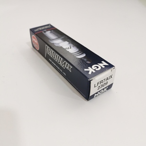 Pièces automobiles NGK autorisées à la vente de bougies d'allumage d'origine authentiques 2309 LFR7AIX <span class=keywords><strong>HW</strong></span> OEM 99917022990 INSIGHT (ZE) - Product Image 3