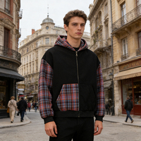 Sweat à capuche zippé oversize personnalisé avec logo, design patchwork écossais et blocs de couleur, anti-plis et anti-boulochage