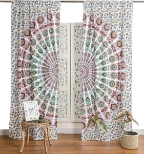 Rideaux Mandala Paon Bohème, Draperies Indiennes Hippie Multicolores pour la Décoration de Chambre et de Salon - Product Image 1