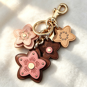 Custom Pattern PU Leather Keychain With Cosmetic Mirror Floral Leather <b>Key</b> Pendant Metal Clasp Bag Decorative Accessories - Product Image 5