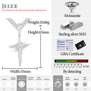 Colgante de Cruz de Jesús Crucificado de Alta Calidad en Plata de Ley 925 con Moissanita Talla Baguette Estilo Iced Out - Product Image 5