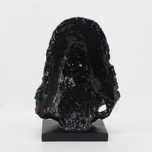 Statue d'art abstrait moderne Statues colorées en résine Sculptures de gorilles en résine pour table et décoration intérieure - Product Image 3