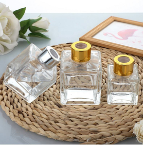 Square Glass Perfume <b>Bottle</b> with Metal Cap Clear Body Screw Seal Wood Base <b>Reed</b> <b>Diffuser</b> for Home Fragrance - Product Image 1