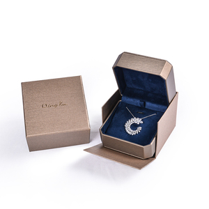 Scatola di Lusso Grande in Legno per Set di Gioielli all'Ingrosso Contenitore in Legno per Bracciale Orecchini Collana Anello Confezione Scatola Personalizzata per Gioielli - Product Image 4