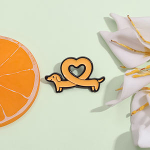 Dackel-Hunde-Herz-Abzeichen Haustier-Emaille-Pin Jagdhund-Liebhaber-Brosche Schmuck - Product Image 2