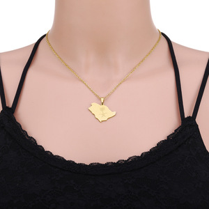 Vente en gros à prix d'usine Collier en acier inoxydable épée croix <span class=keywords><strong>carte</strong></span> et emblème d'Arabie saoudite collier épée croix - Product Image 5