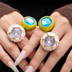 Bague de cocktail géométrique en acier inoxydable plaqué or 18 carats, style <span class=keywords><strong>bohème</strong></span>, avec zircon émaillé, pour <span class=keywords><strong>mariage</strong></span>, vente en gros - Product Image 2
