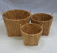 Panier de rangement rustique multifonctionnel en jacinthe d'eau marron écologique, personnalisable en gros, avec option sans poignée, fabrication artisanale OEM ODM