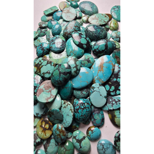 Cabujón de Turquesa Tibetana Natural |   Piedras Sueltas Auténticas de Grado AAA con Iridisencia, Formas Mixtas para Joyería - Product Image 1