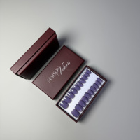 Boîte d'emballage personnalisée de luxe pour faux ongles, en papier rigide de 2 mm d'épaisseur, deux pièces, avec gaufrage, doublure en éponge pailletée et fermeture magnétique