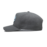 Topi Baseball 5 Panel Kustom Bahan Poliester dengan Patch Karet, Pinggiran Melengkung, Lubang Laser Cut, Berlubang, Tahan Air, Ringan, dan Berkinerja Tinggi