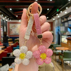 キラキラクリスタルラインストーンデイジーフラワーチャームキーホルダーペンダントキュートなひまわりサンフラワーストラップキーチェーンバッグチャームアクセサリー - Product Image 4