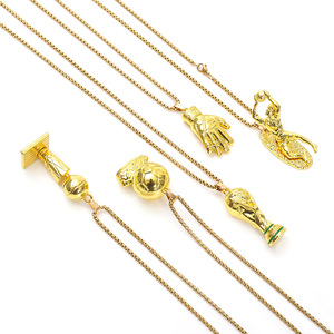 Collar de Aleación Chapado en Oro con Diseño de Balón de la Copa Hércules Vintage, Guante de Oro y Guante de Portero Dorado, Regalos para Partidos de Fútbol - Product Image 3