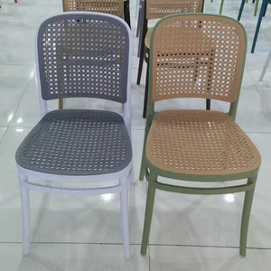 Silla <span class=keywords><strong>de</strong></span> Jardín Apilable Ergonómica Moderna <span class=keywords><strong>de</strong></span> Plástico con Respaldo, Estilo Ratán, para Balcón, Ocio o Uso en Hoteles - Product Image 4