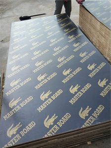 Madera contrachapada con revestimiento de película negra, sistema de trabajo de hormigón, personalización de madera contrachapada, 4x8/1220x2440, reutilizar más veces, 18 <span class=keywords><strong>mm</strong></span> - Product Image 4