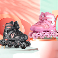Vente en gros de patines de patinage acrobatique coulissantes professionnelles Roues à bascule Patins à roulettes en ligne Patins à roulettes clignotants