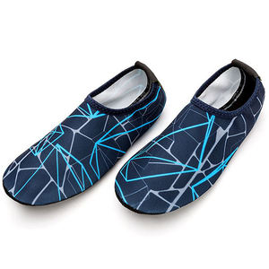 Hommes Femmes Enfants <span class=keywords><strong>Chaussures</strong></span> de plage <span class=keywords><strong>Pieds</strong></span> nus Séchage rapide Aqua Chaussettes <span class=keywords><strong>Chaussures</strong></span> de natation - Product Image 2