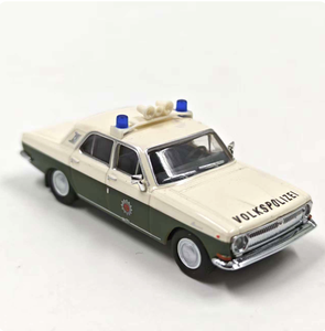 Modelo de Diorama de Coche Antiguo de Europa del Este, Volga WOLGA M24, Escala 1/87, Verde y Blanco - Product Image 1
