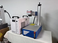 Machine de marquage laser UV de bureau 5W/10W pour gravure de précision sur plastique/verre/métal/PCB avec conception de table de travail compacte