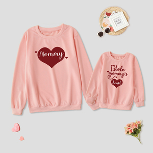 <span class=keywords><strong>Sudadera</strong></span> personalizada con estampado de letras <span class=keywords><strong>y</strong></span> corazones para el Día de San Valentín para mamá <span class=keywords><strong>y</strong></span> yo, traje a juego para madre <span class=keywords><strong>y</strong></span> niña, ropa familiar con logotipo privado - Product Image 3