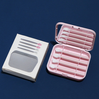 Vente en gros mini-pinceau de maquillage rose avec étui à miroir taille de voyage petit pinceau minuscule ombre à paupières pinceau en silicone coudé à lèvres personnalisé