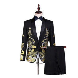 ชุดสูทผู้ชายทรงเข้ารูป 2 ชิ้น กระดุมแถวเดียว ผ้า TR ปกบาก แจ็คเก็ตและกางเกงสีพื้น สำหรับงานพรอม - Product Image 1