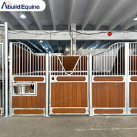 Neue Luxus-Pferdeboxen aus Stahl für Stallungen und Scheunen – Stallfronten