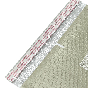 Biểu tượng tùy chỉnh in bong bóng bưu phẩm mẫu miễn phí Poly hỗn hợp bọc độn gửi thư túi kim loại bong bóng phong bì - Product Image 4