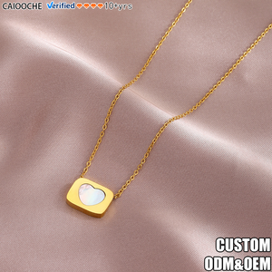 CAIOOCHE เครื่องประดับแฟชั่<span class=keywords><strong>น</strong></span>สแตนเลสสตีล <span class=keywords><strong>ป</strong></span>้องกันการหมอง ขายส่งเครื่องประดับผู้หญิง สร้อยคอจี้รู<span class=keywords><strong>ป</strong></span>หัวใจเรียบง่าย ชุบทอง ของขวัญ - Product Image 1