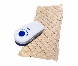 Colchón de aire de burbujas de nivel médico antiescaras inflable con bomba de 110 V para el cuidado de cama de hospital en casa - Product Image 1