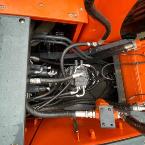 Excavadora Usada Doosan DX300LC 9c de 30 Toneladas, 90% Nueva, Garantía de Calidad, Excavadora Hidráulica de Cadenas en Venta - Product Image 4