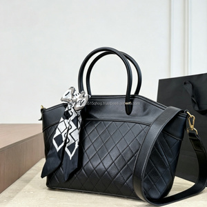 Sacs à main fourre-tout noirs élégants et spacieux pour femmes – Nouveauté légère et tendance pour le quotidien – Sac de luxe pour femmes – Vente en gros - Product Image 1