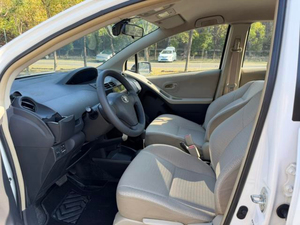 Toyota <span class=keywords><strong>Yaris</strong></span> 2011 1.6G Gasolina/Petrolio, Auto Usado, 5 Puertas, 5 Asientos, Hatchback, <span class=keywords><strong>Segunda</strong></span> <span class=keywords><strong>Mano</strong></span> - Product Image 4