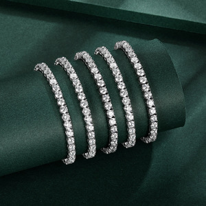Bracciale Tennis in Argento Sterling S925 di Pregio, Bracciali e <span class=keywords><strong>Bangles</strong></span> con <span class=keywords><strong>Moissanite</strong></span> Taglio Brillante Rotondo alla Moda - Product Image 1