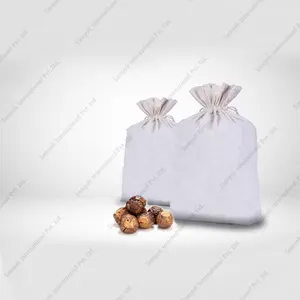 Eco friendly natural soap nuts for bathing and washing clothes at wholesale price