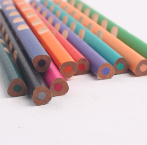 <span class=keywords><strong>Crayons</strong></span> de couleur <span class=keywords><strong>triangulaires</strong></span> en bois H-TONE avec aiguiseur de pinceaux 12 pièces ensemble d'art de haute qualité pour écoliers - Product Image 4
