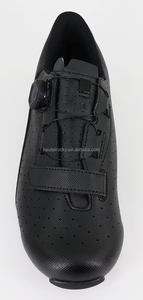 Las mejores ventas de zapatos de Ciclismo de bicicleta de carretera para hombres, hebilla personalizada diseñada para todas las estaciones, forro de malla, MOQ bajo, OEM para otoño, invierno y verano - Product Image 4