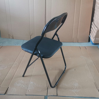 Chaise pliante en plastique de camping simple en métal noir moderne pour jardin extérieur
